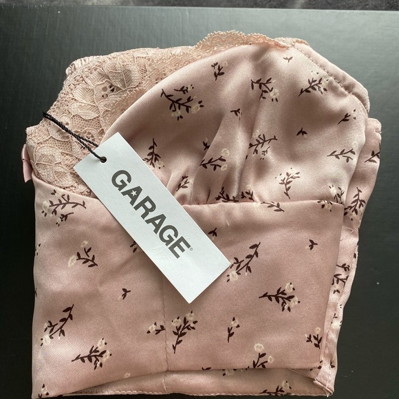 Garage flower lace crop top - Picture 3 of 4